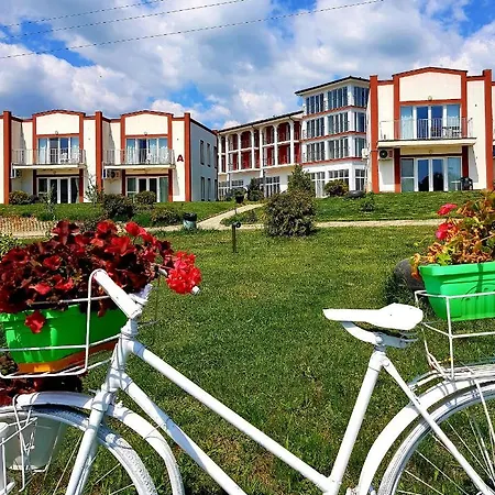 Здравен курорт апартаментен туристически комплекс аква терми Krasnovo